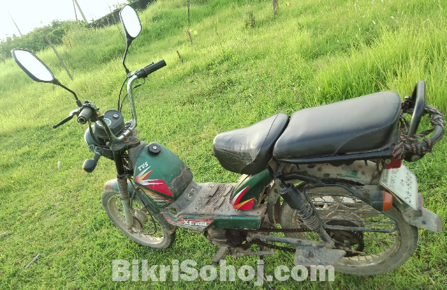 TVS XL 100